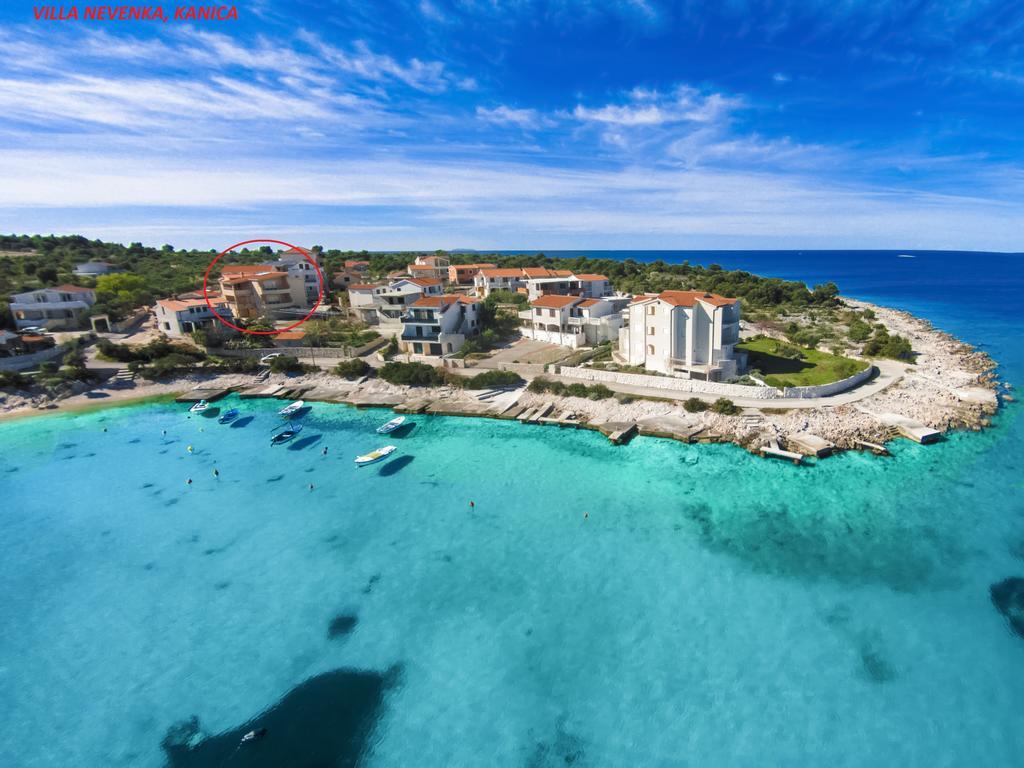 Apartments Villa Nevenka Рогозниця Екстер'єр фото