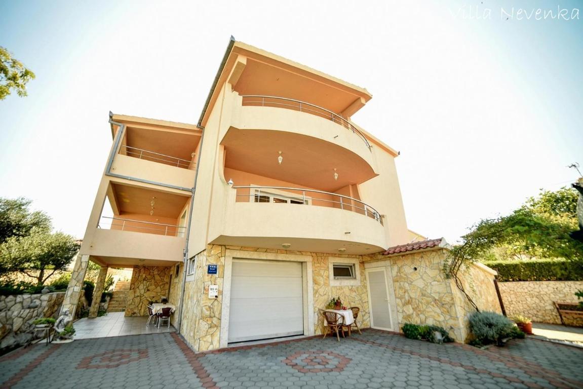 Apartments Villa Nevenka Рогозниця Екстер'єр фото