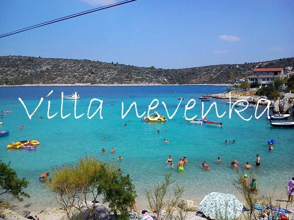 Apartments Villa Nevenka Рогозниця Екстер'єр фото