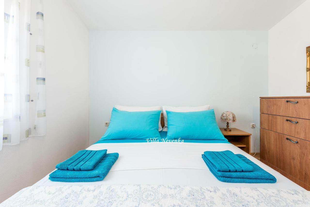 Apartments Villa Nevenka Рогозниця Екстер'єр фото