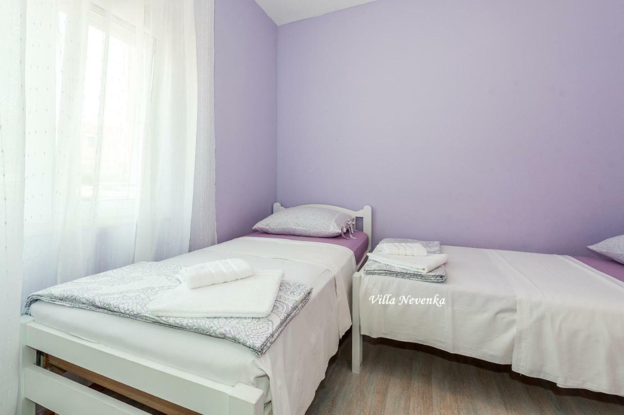 Apartments Villa Nevenka Рогозниця Екстер'єр фото