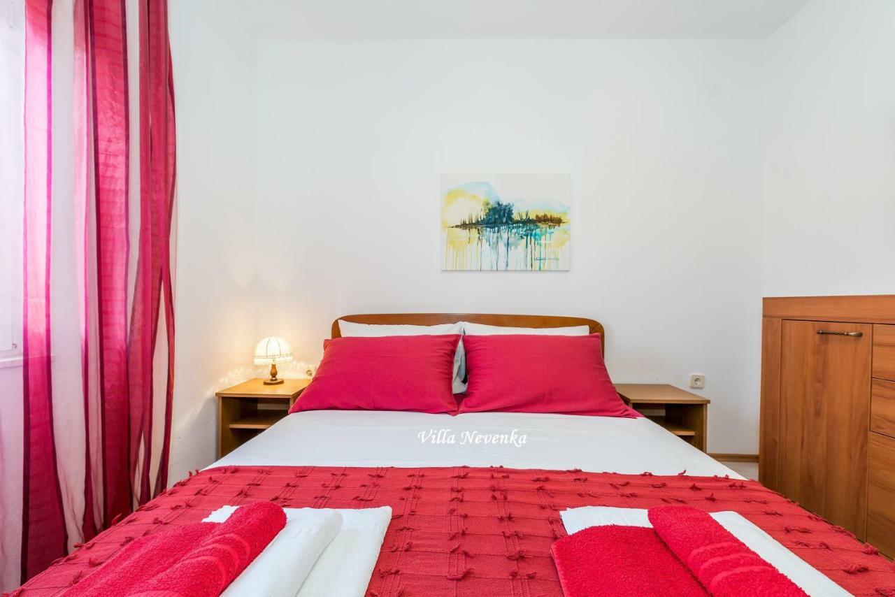 Apartments Villa Nevenka Рогозниця Екстер'єр фото